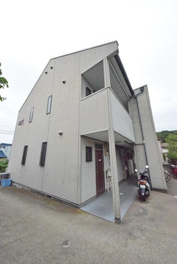 外観(★駅徒歩5分！買物施設充実してます★)