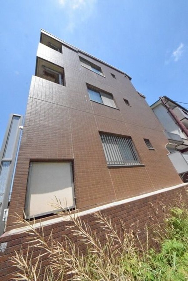 外観(★買い物便利な駅近賃貸マンション！★)