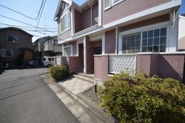 エントランス(お得な更新料0　設備・収納充実)