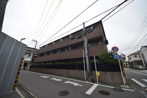 外観(★オートロック完備♪商業施設至近★)