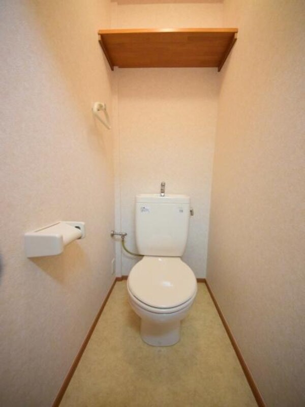 トイレ(★★トイレにも収納箇所がございます★★)