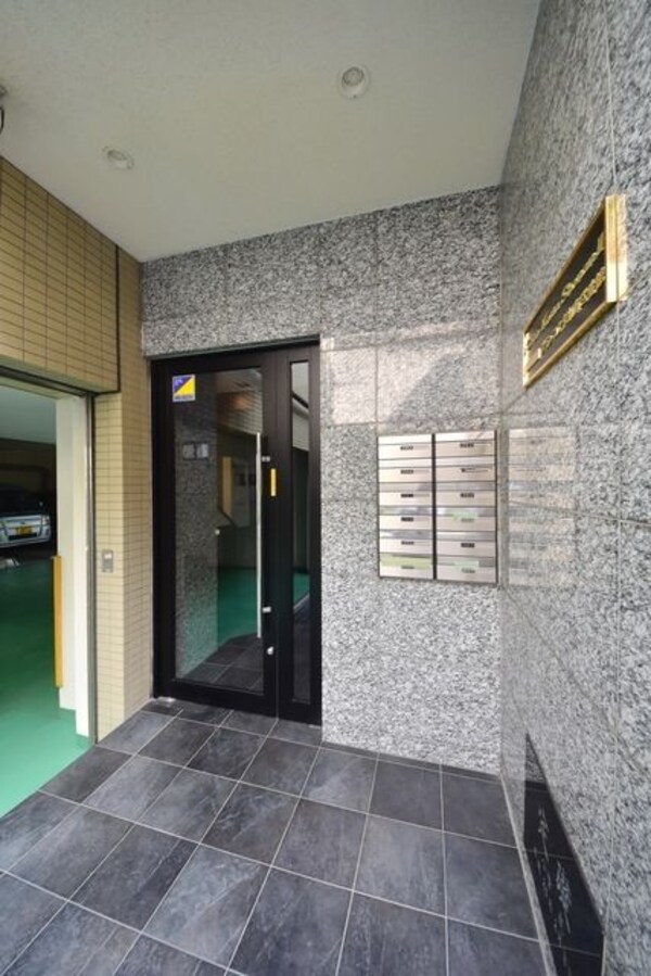 エントランス(★お部屋探しはタウンハウジング大和店まで★)