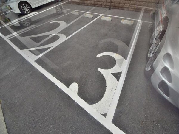 駐車場(★★敷地内駐車場完備★★)