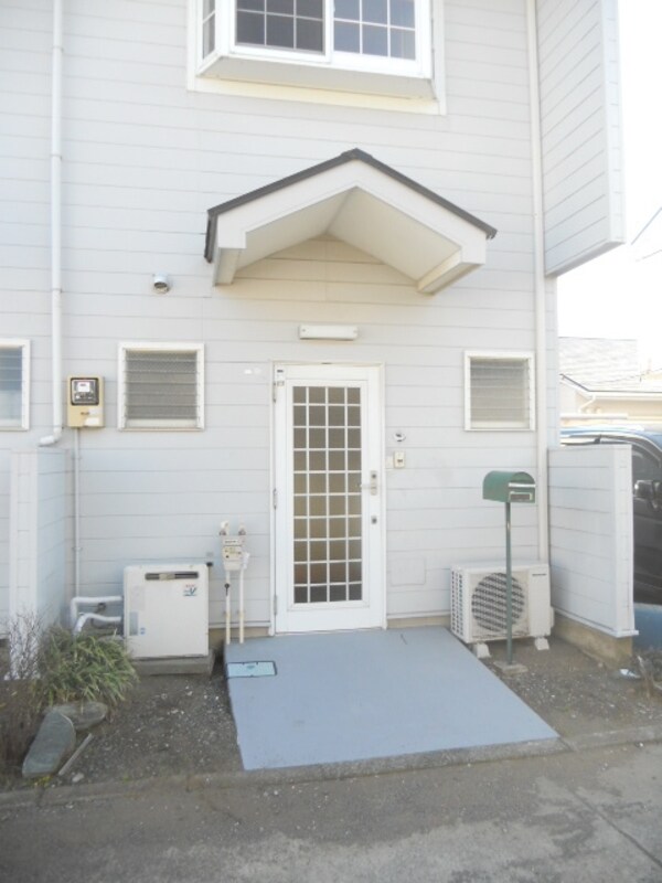 エントランス(★ペット相談・角部屋・住環境良好★)