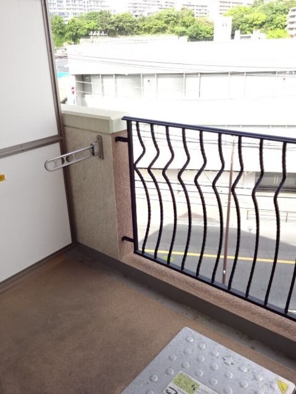 バルコニー(同物件別部屋参考)