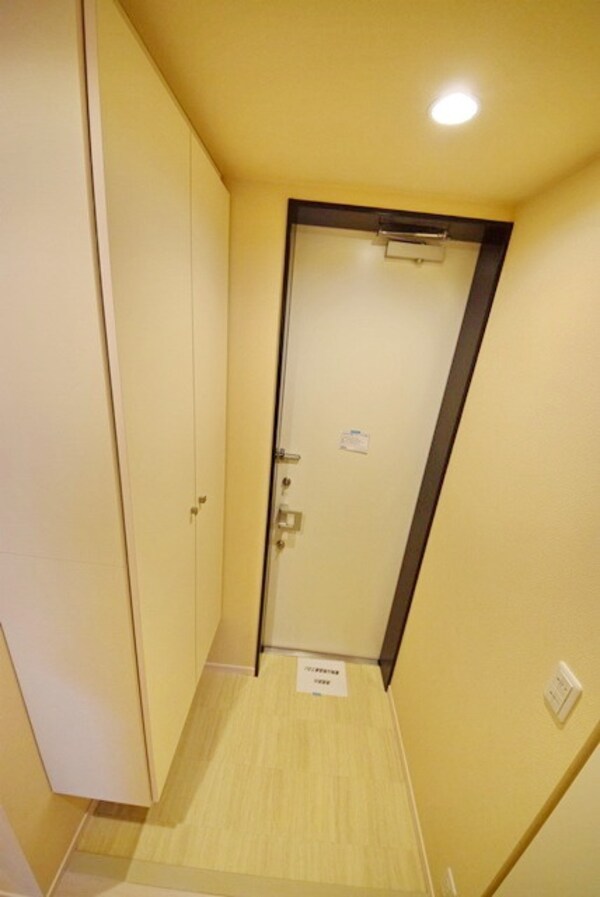 玄関(★★同物件別部屋参考画像★★)