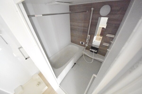 バス／シャワールーム等(他号室参考写真)