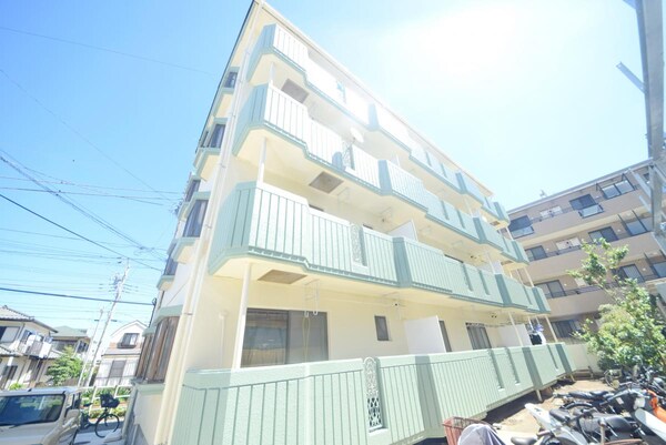 外観(江ノ島まで歩いても行ける距離)