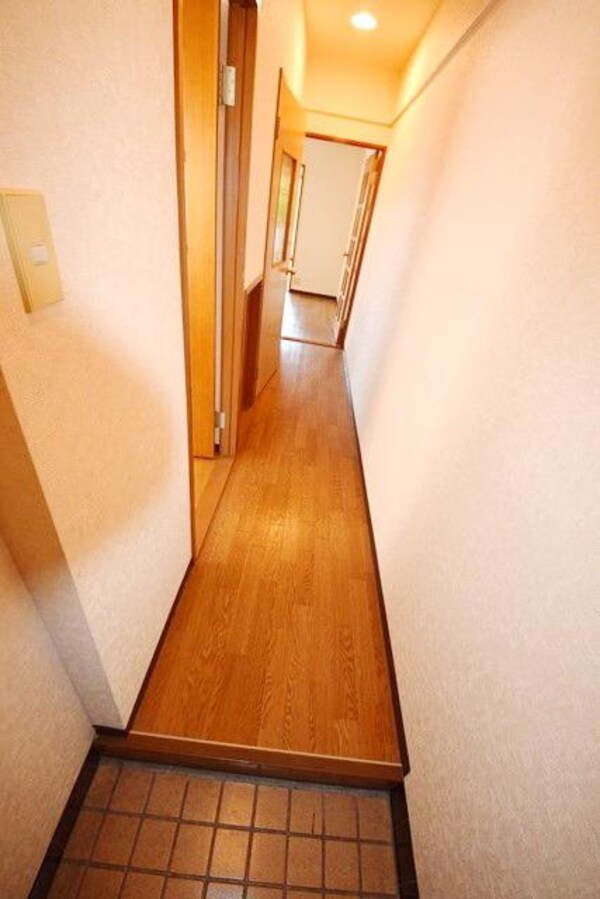 玄関(★★玄関から明るいです★★)