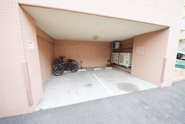 駐車場(★駐車場★)