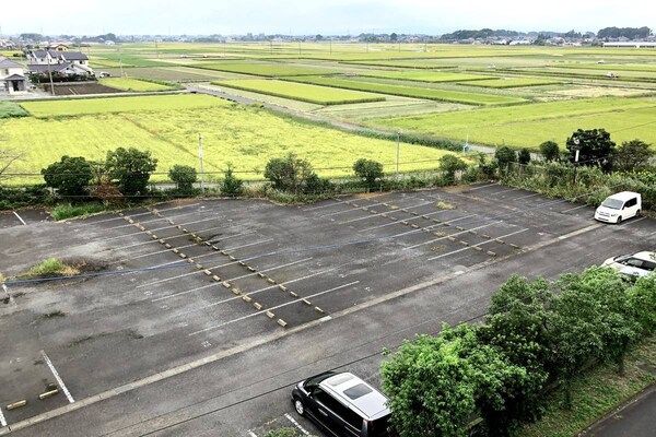 駐車場(駐車場)