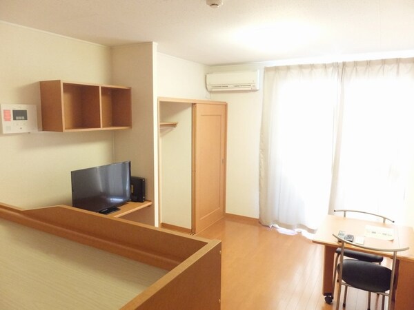 リビング・居室(家具家電付きのお部屋です。)