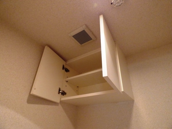 収納(トイレ上部収納)
