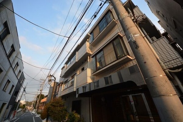 外観(★落ち着いた立地★)