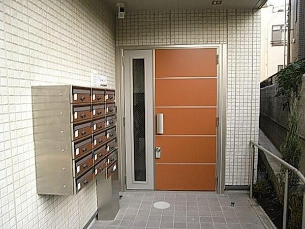 エントランス(エントランス周辺（ＴＶモニター付きオートロック）)