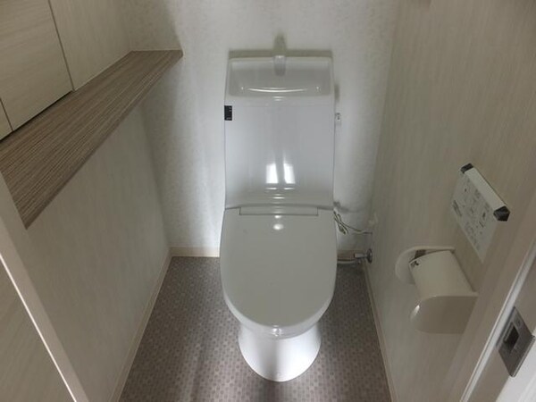 トイレ(ウォシュレットトイレ)