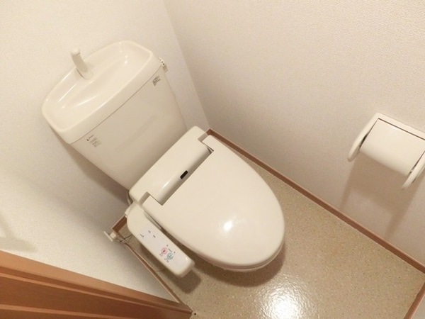 トイレ(シャワートイレ)