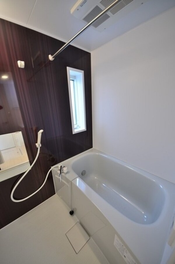 バス／シャワールーム等(別号室のお写真になります。)