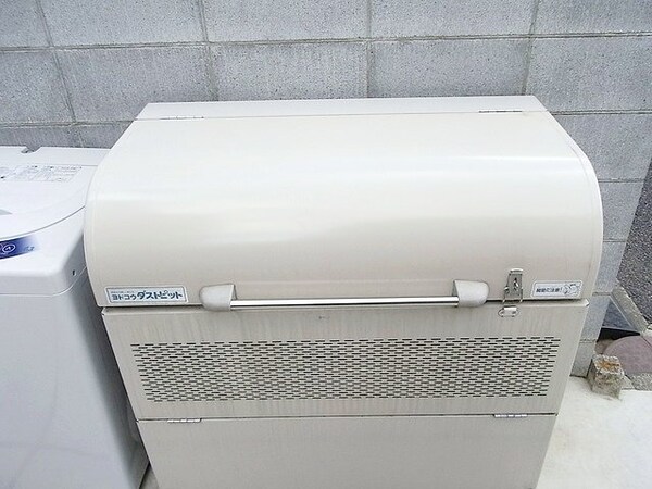 共有部分(敷地内ゴミ置場)