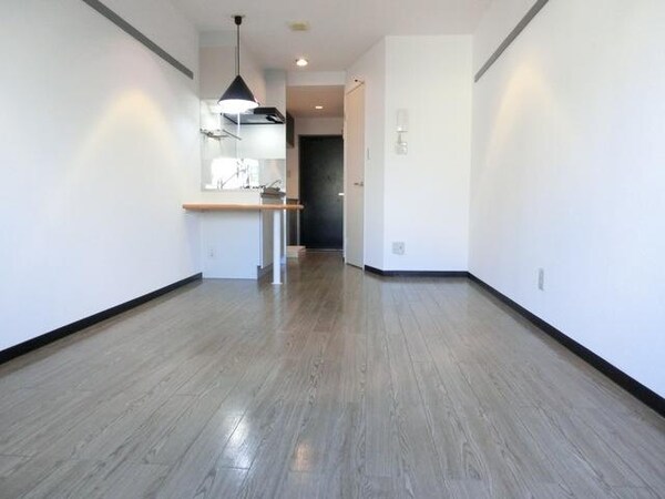 リビング・居室(バルコニーから見たお部屋)