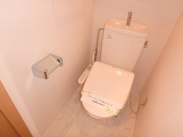 トイレ(※別号室のお写真です)