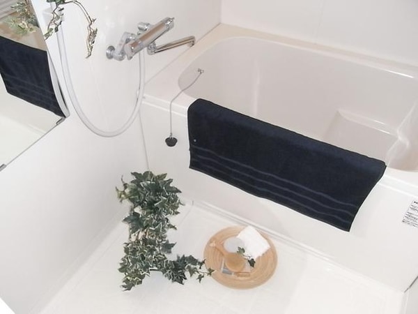 バス／シャワールーム等(追い焚き機能付きバスルーム)