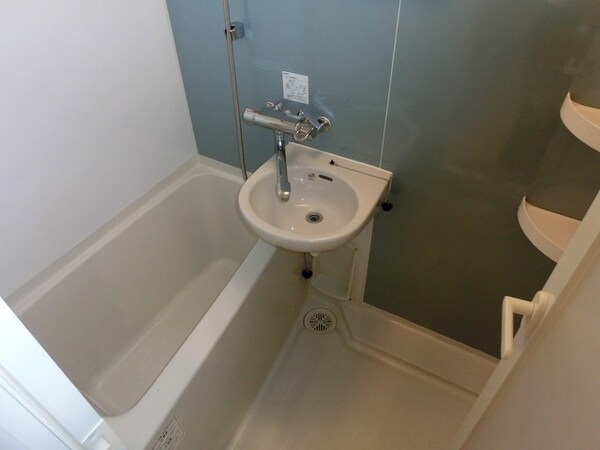 バス／シャワールーム等