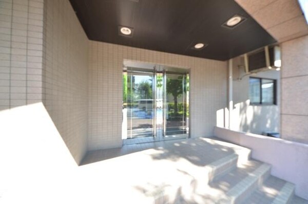 エントランス(★オートロックあり★宅配ＢＯＸ★メールＢＯＸ★)