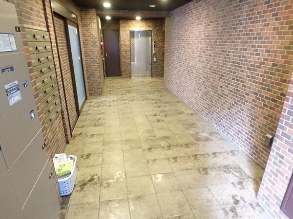 エントランス(エントランス)