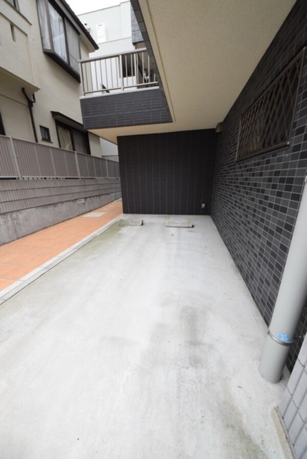 駐車場(駐車場)