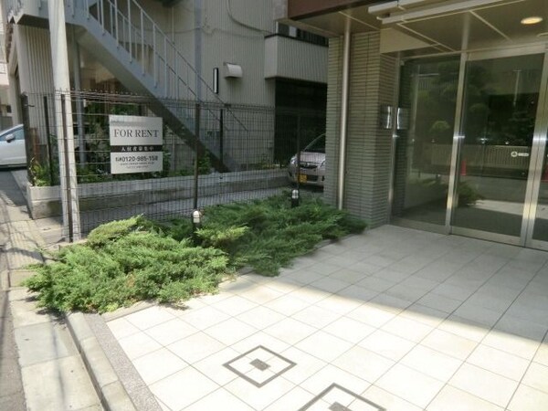 エントランス(きれいに整備されたエントランス)