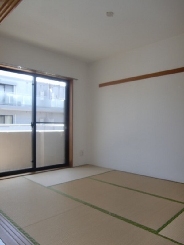 その他室内・内装(畳でごろごろ出来ますよ)