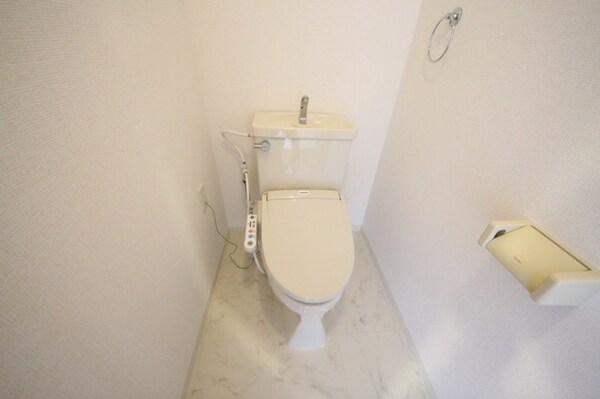 トイレ(※同建物　同タイプ間取り　設備施工例　現況優先)