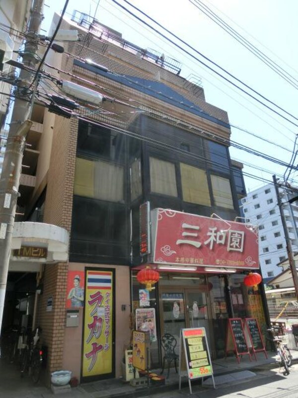 外観(１階は中華料理屋)
