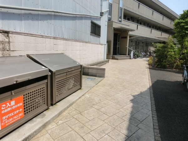 エントランス(エントランス入口です)