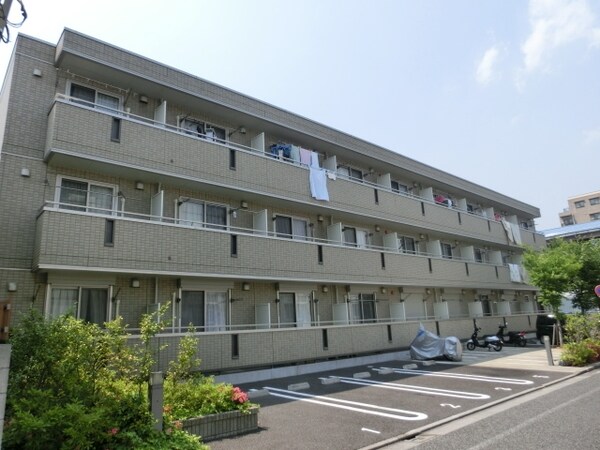 外観(都営新宿線船堀駅まで徒歩14分の立地です)
