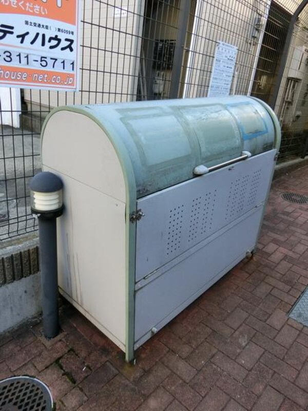 共有部分(敷地内ゴミ置き場)