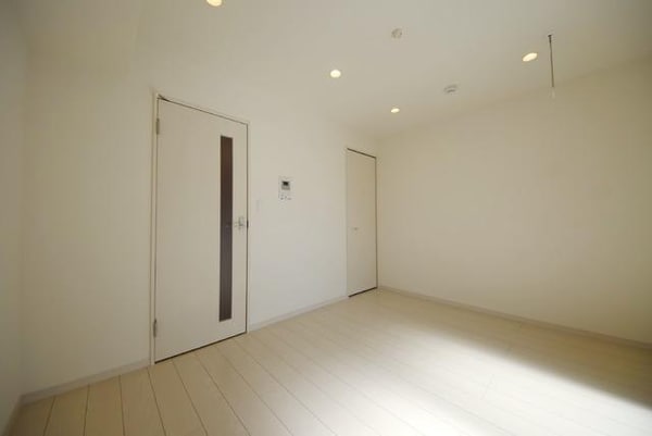 その他室内・内装(白基調の洋室です)