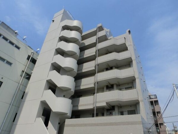 外観(総武線新小岩駅まで徒歩5分の立地です)