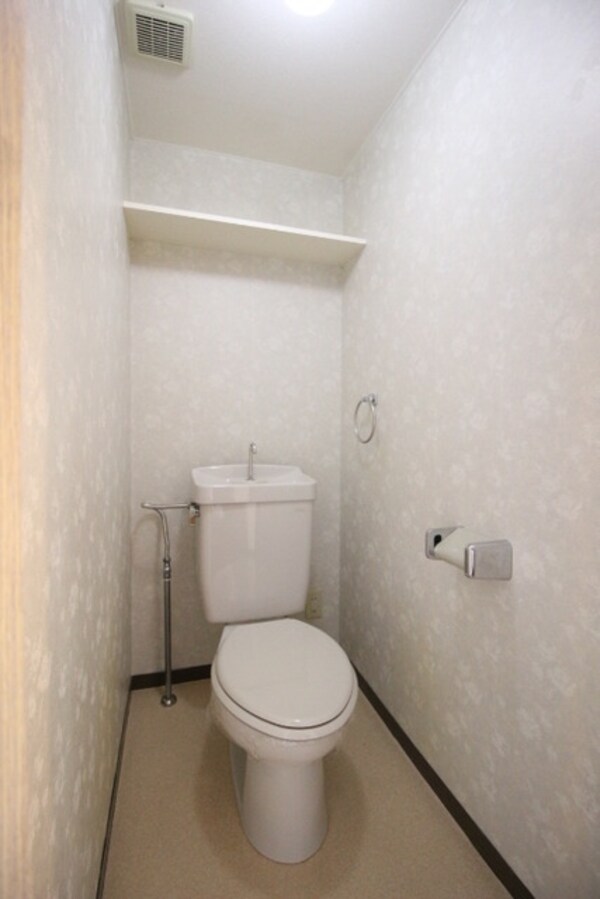 トイレ(清潔感のあるトイレです)
