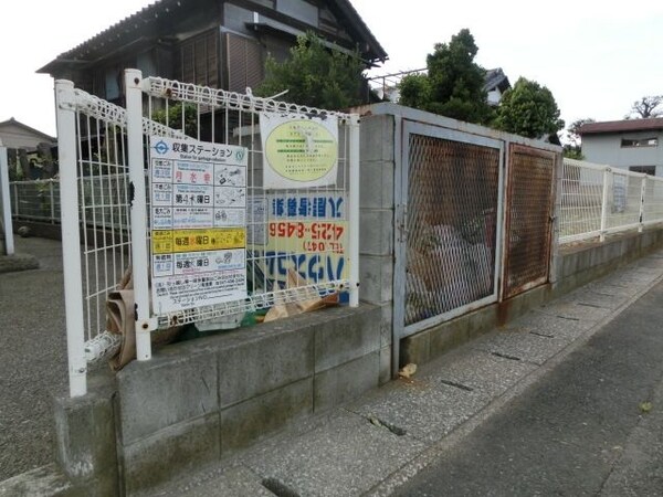 共有部分(入居者共用のゴミステーション)