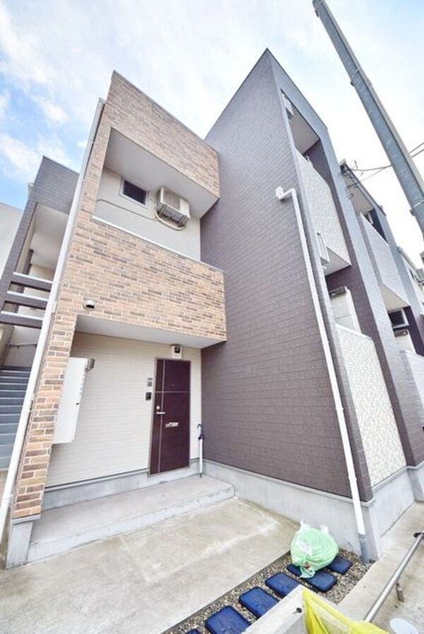 外観(綺麗な建物です)