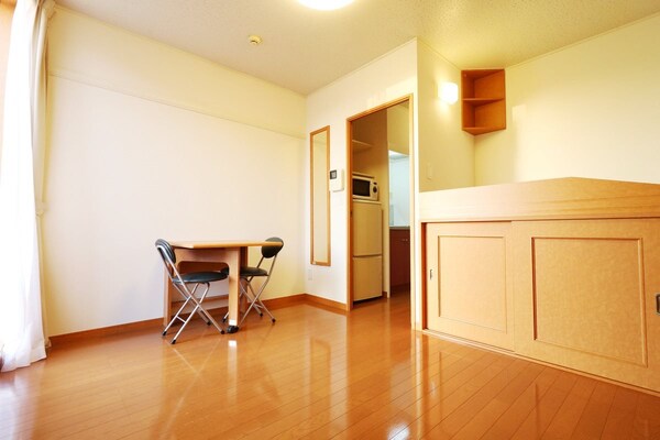 子供部屋(ベッド下収納、階段収納あり)