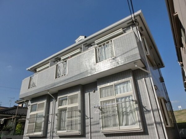 外観(閑静な住宅街に立地しております)
