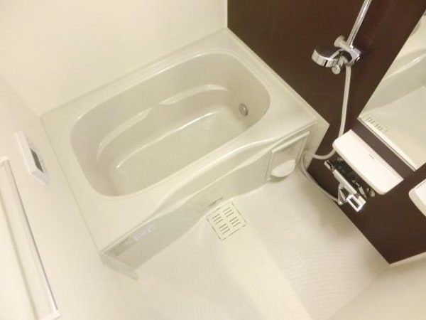 バス／シャワールーム等(追い焚き、浴室乾燥機完備)