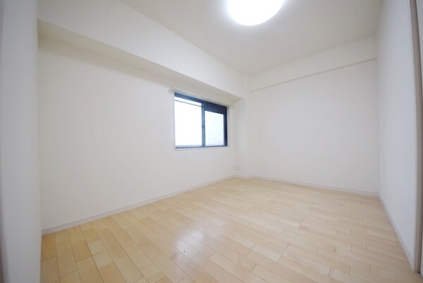 寝室(広いお部屋です)