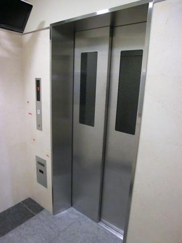 設備(エレベーター完備)