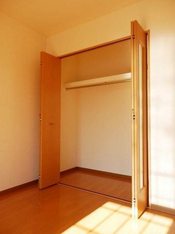 設備(クローゼット完備)