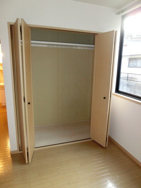 物件内観写真11　(収納)