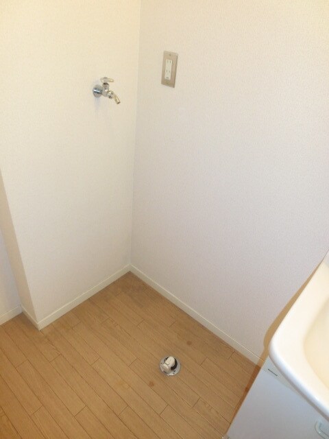 物件内観写真13　(室内洗濯機置き場)